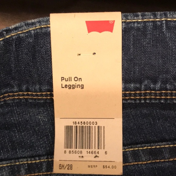 Levi Pull on Jean leggings size 6/28 NWT - Picture 5 of 5